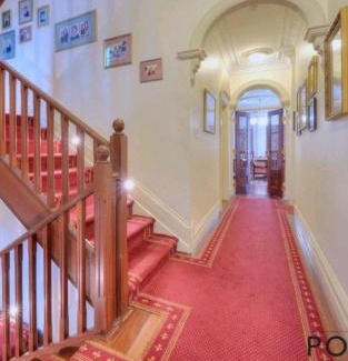Perth House | Quite rooms in a quite street in Perth City