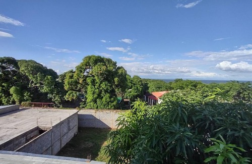 Granada House | Quite, Safe and 3rd floor lookout on lake Granada