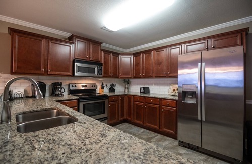 Alexander City Condo | Quittin` Time | 3 Bed, 2 Bath