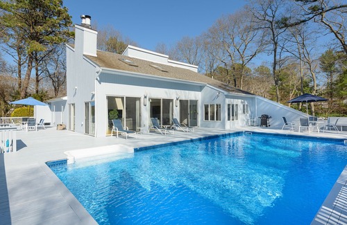 Quogue House | Quogue beach house with Pool and Tennis Court