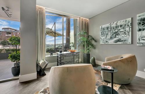 Auckland Central Business District Apartment | QV Stays Waterfront Glamour