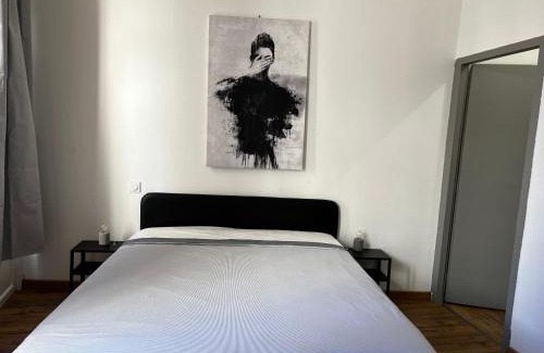 La Real Apartment | République - Grande la Réal