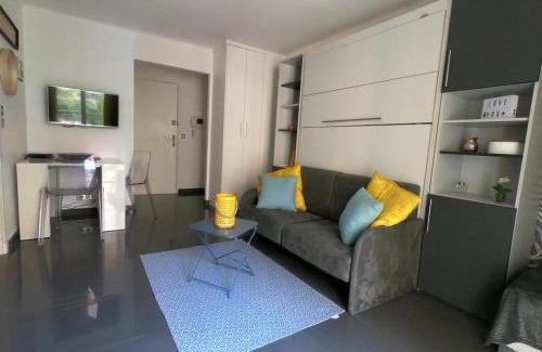 Beausoleil Apartment | République n°1
