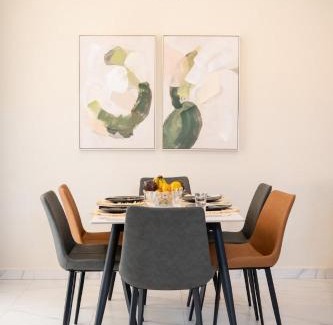 Pointe-Noire Apartment | Résidence Akia - Oasis moderne avec Jacuzzi extérieur - Netflix - Wifi - Parking