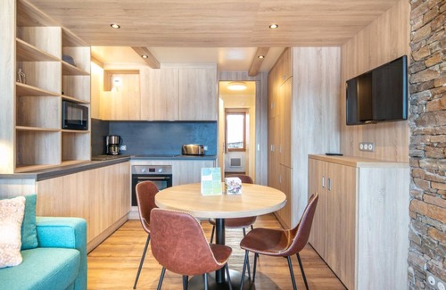 Doucy-Combelouviere Apartment | Résidence Beauregard 2P5S