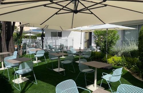 Beaulieu-sur-Mer Apartment | Résidence Carlton - Rénovée avec Piscine