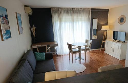 Bretigny-sur-Orge Apartment | Résidence Carouge Appart Hôtel