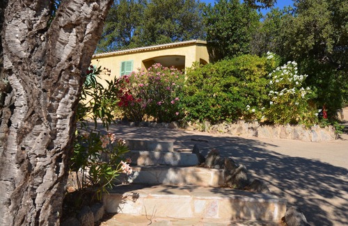 Sainte-Lucie-de-Porto-Vecchio House | Résidence Chiar' Di Luna