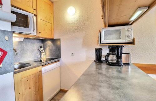 Meribel-Mottaret Apartment | Résidence Creux De L Ours D - JOLI STUDIO DIVISIBLE, BELLE VUE SUR LES PISTES, SKIS AUX PIEDS, PROCHE DES COMMERCES MAE-9704