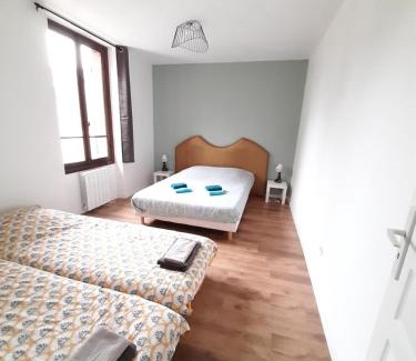 Survilliers Apartment | Résidence du Houx - 4 (Astérix, Aéroport CDG, Chantilly, Parc expos.)