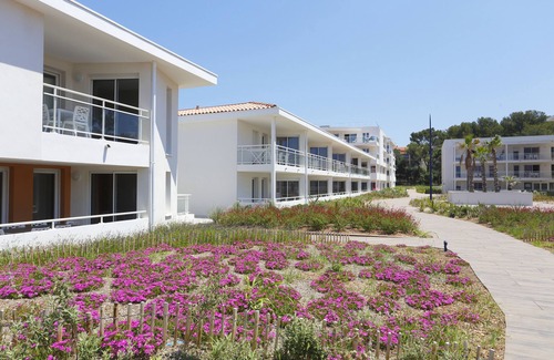 Saint-Mandrier-sur-Mer Apartment | Résidence Nemea Cap Azur