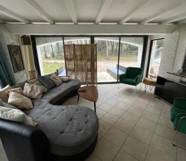 Le Cannet-des-Maures Bed & Breakfast | Résidence GABRIELLE Le Cannet des Maures