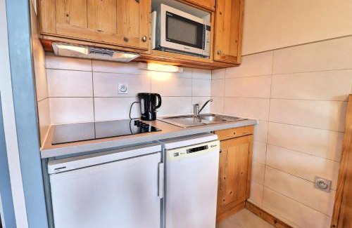 La Perriere Apartment | Résidence Grand Bois A - CONFORTABLE 2 PIECES, SKIS AUX PIEDS ET PROCHE DES COMMERCES MAE-2284
