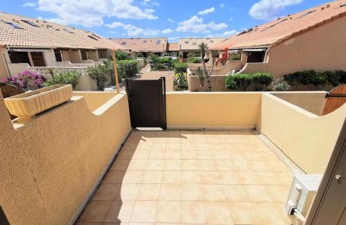 Leucate Villa | Résidence Grande Bleue - VILLA T1 CAB MEZZ 6 couchages PORT LEUCATE MAE-0624