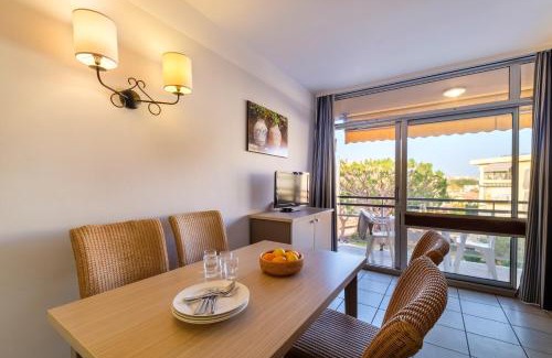 Saint-Laurent-du-Var Apartment | Résidence Héliotel Marine