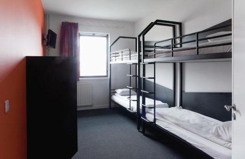 Python Duvernois Hostel | Résidence Internationale De Paris