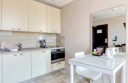 Juan-les-Pins Apartment | Résidence La Villa d'Elsa