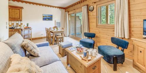 Champagny-en-Vanoise Apartment | Résidence Les Alpages - 3 Pièces pour 6 Personnes MAE-9621