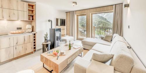 Champagny-en-Vanoise Apartment | Résidence Le Grand Bouquetin - 4 Pièces pour 8 Personnes MAE-9924