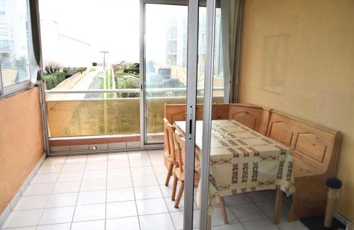 Leucate Apartment | Résidence Le Neptune - Deux pièces, 5 couchages, Port Leucate. Réf: 2NEP 122 MAE-5864