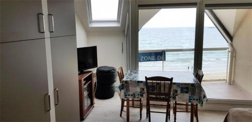 Pleneuf-Val-Andre Apartment | Résidence Les Bains - Charmant studio de 30m², sur l'avenue du Val-André. MAE-6504