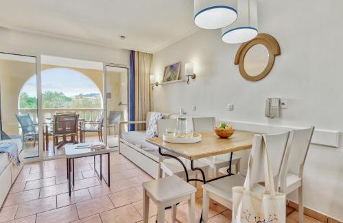 Les Issambres Apartment | Résidence Pierre & Vacances Premium Les Calanques des Issambres