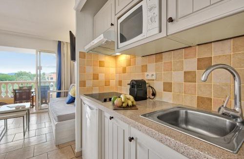 Les Issambres Apartment | Résidence Pierre & Vacances Premium Les Calanques des Issambres