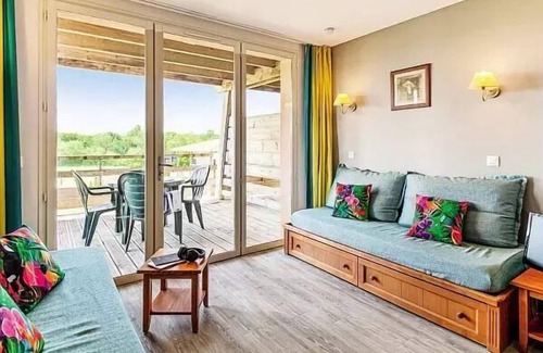 Jonzac Apartment | Résidence Pierre & Vacances Les Rives de la Seugne*** - Studio for 5 people - 1 sleeping area - Terrace or balcony