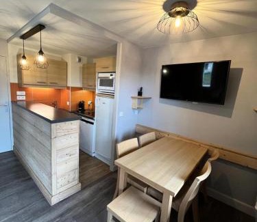 Plagne 1800 Apartment | Résidence Plagne Lauze - maeva Home - Appartement 2 Pièces 5 Personnes - Prestige MAE-4334