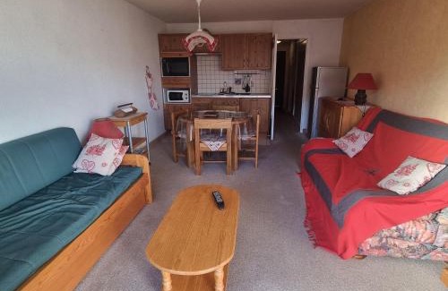 Jeux Apartment | Résidence Porthos C2-4pers-Alpe d'Huez-Centre Station