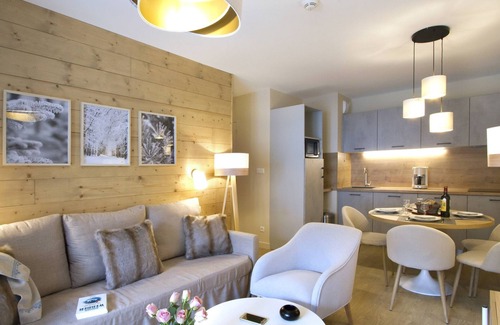 Huez Apartment | Résidence Prestige Odalys l'Éclose by Interhome