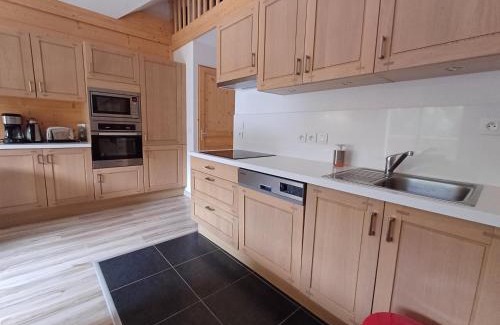 Laveissiere Apartment | Résidence récente au coeur des monts du Cantal