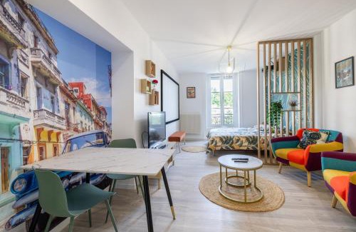 Royat Apartment | Rétro movies studio