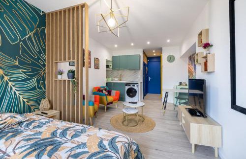 Royat Apartment | Rétro movies studio