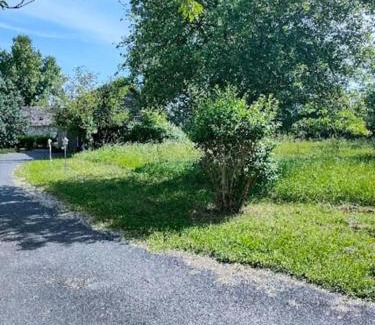 Champagne House | "Rêves de Gamins", Gîte de campagne "La Camusière" proche du pôle Européen et 24h