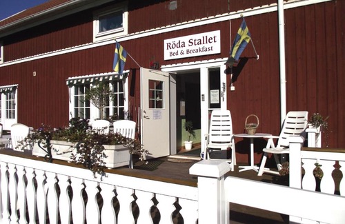 Hjo Municipality Bed & Breakfast | Röda Stallet Bed & Breakfast