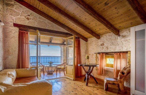 Xirokastello Villa | R 1195 Villa Eve - with Mountain/Sea & Garden View.