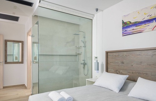 Vlicha Villa | R 1219 Xanthus Villa Kastro With BBQ, Outdoor Jacuzzi & Sea view