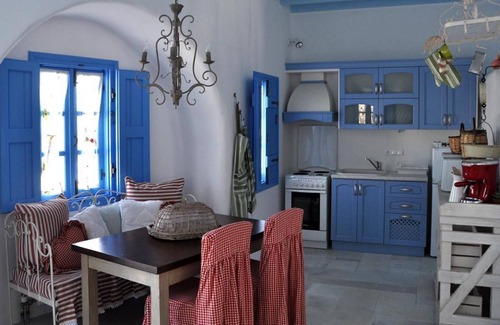 Vivlos Villa | R 1345 Two Bedroom Villa with Sea View | Kleio | V1A