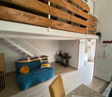Naples Apartment | R&F HOME Appartamento a 50MT dalla Metro