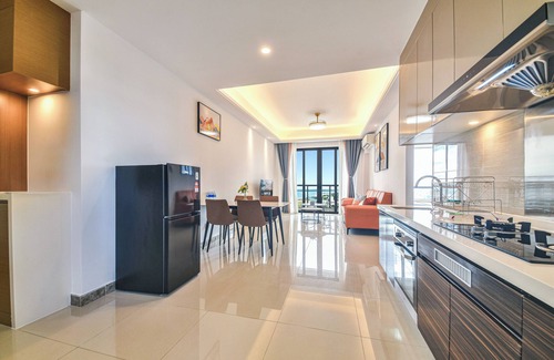 Central District House | R&F Princess Cove by FUJU & 5mins to ClQ