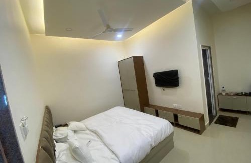 Varanasi House | R J Residency