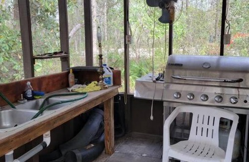 Steinhatchee House | R & J's Getaway - Dog friendly