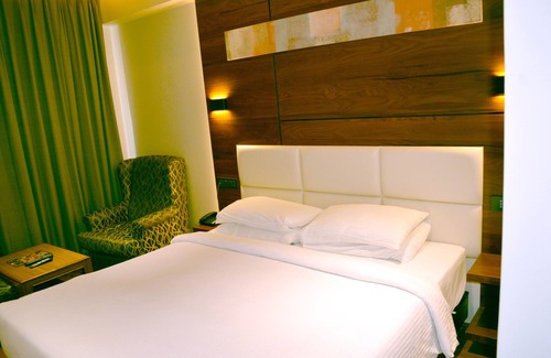 Uttukuli Hotel | R K Residency