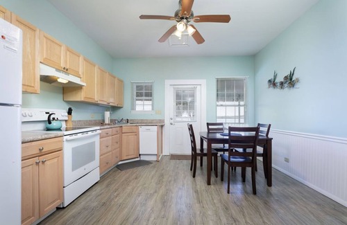 Cedar Key House | R&M Cottage! Amazing Waterfront View in Cedar Key!