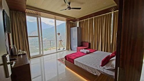Guptkashi Hotel | R Narayan pleasant Inn hotel