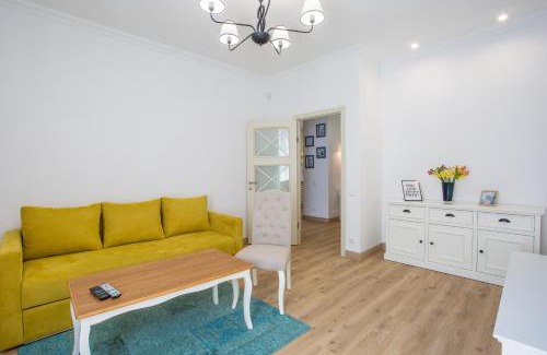 Lviv Apartment | R.O.Y.A.L apartments