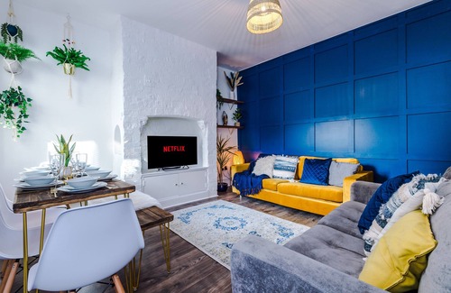 Eccles House | R&R Character Victorian 4-Bedroom Home