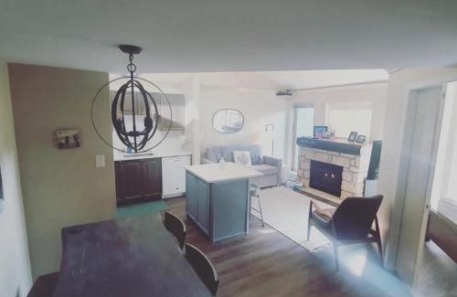 Village North Apartment | R & R Retreat Luxury Condo
