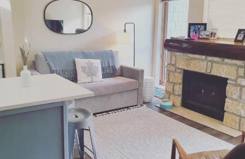Village North Apartment | R & R Retreat Luxury Condo